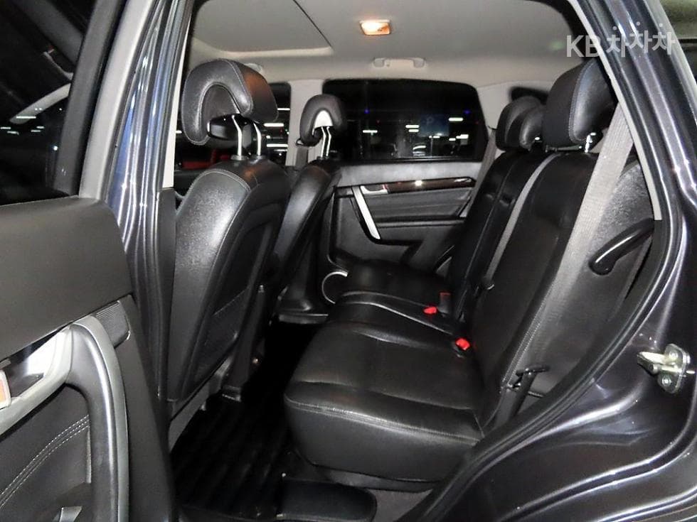 GM Korea Chevrolet Captiva4WD LT 5-seater - 7