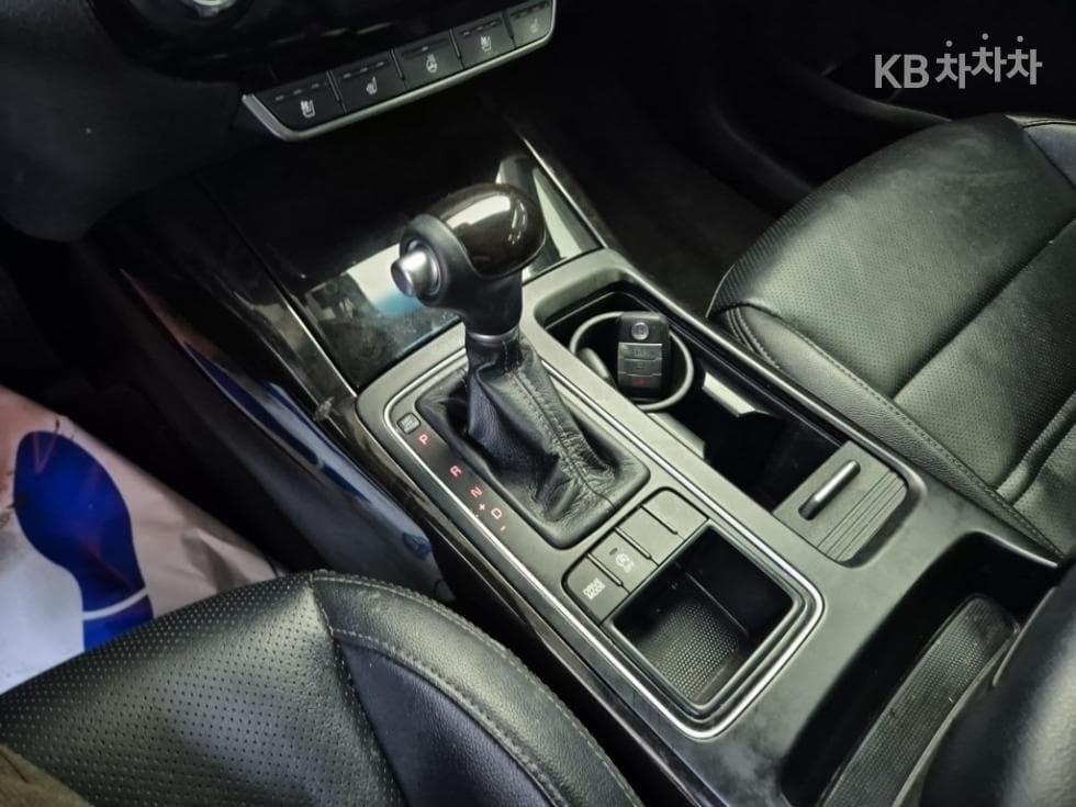 Киа All NewSorentoДизел 2.0 2WD Престиж - 8