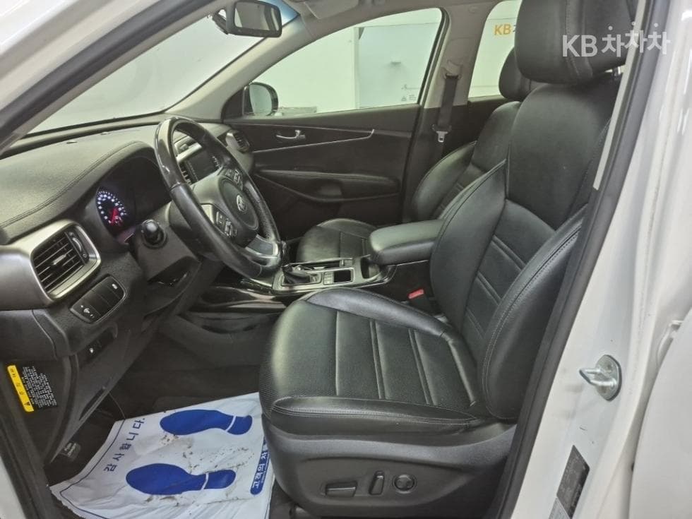 Киа All NewSorentoДизел 2.0 2WD Престиж - 11