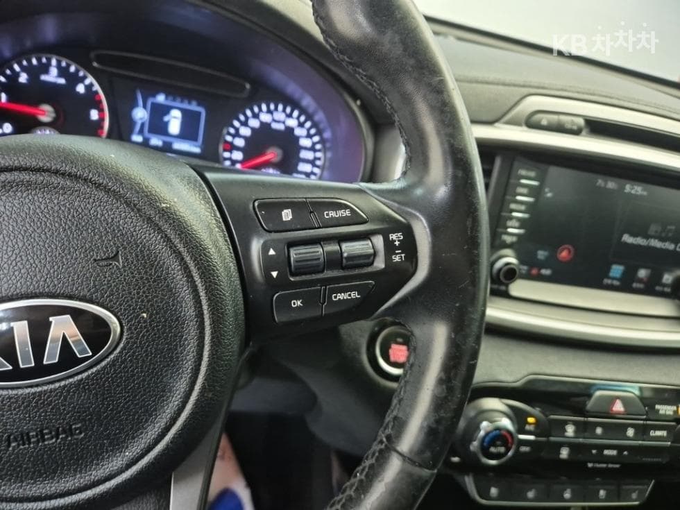 Киа All NewSorentoДизел 2.0 2WD Престиж - 15