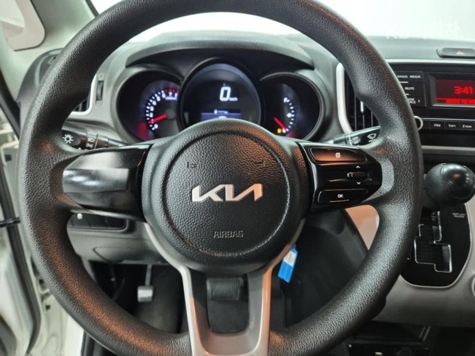 Kia The New (facelift) Ray (van) Van1.0 Gasoline Van 2-seater Standard - 9