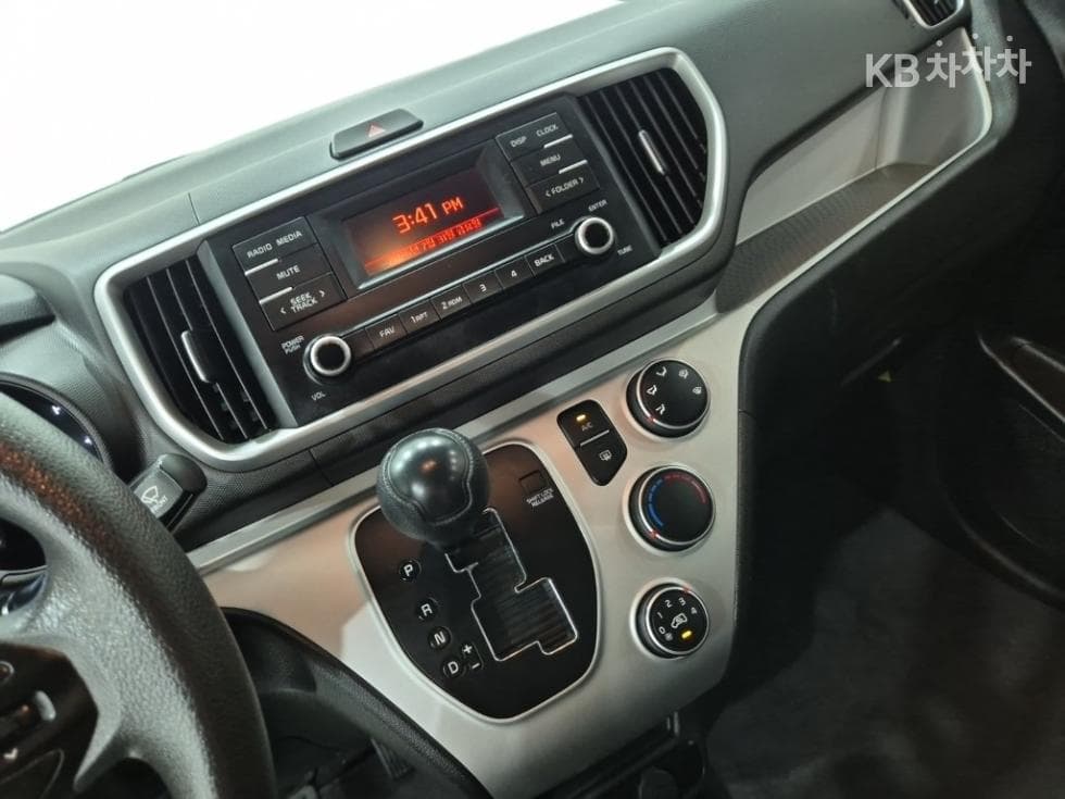 Kia The New (facelift) Ray (van) Van1.0 Gasoline Van 2-seater Standard - 10