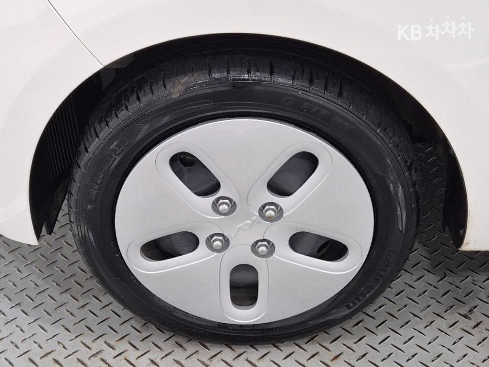 Kia The New (facelift) Ray (van) Van1.0 Gasoline Van 2-seater Standard - 16