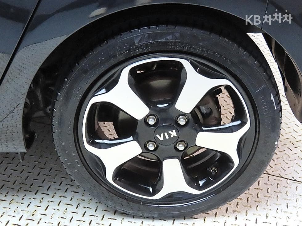 Kia Ray (van)1.0 Gasoline Turbo Prestige - 20