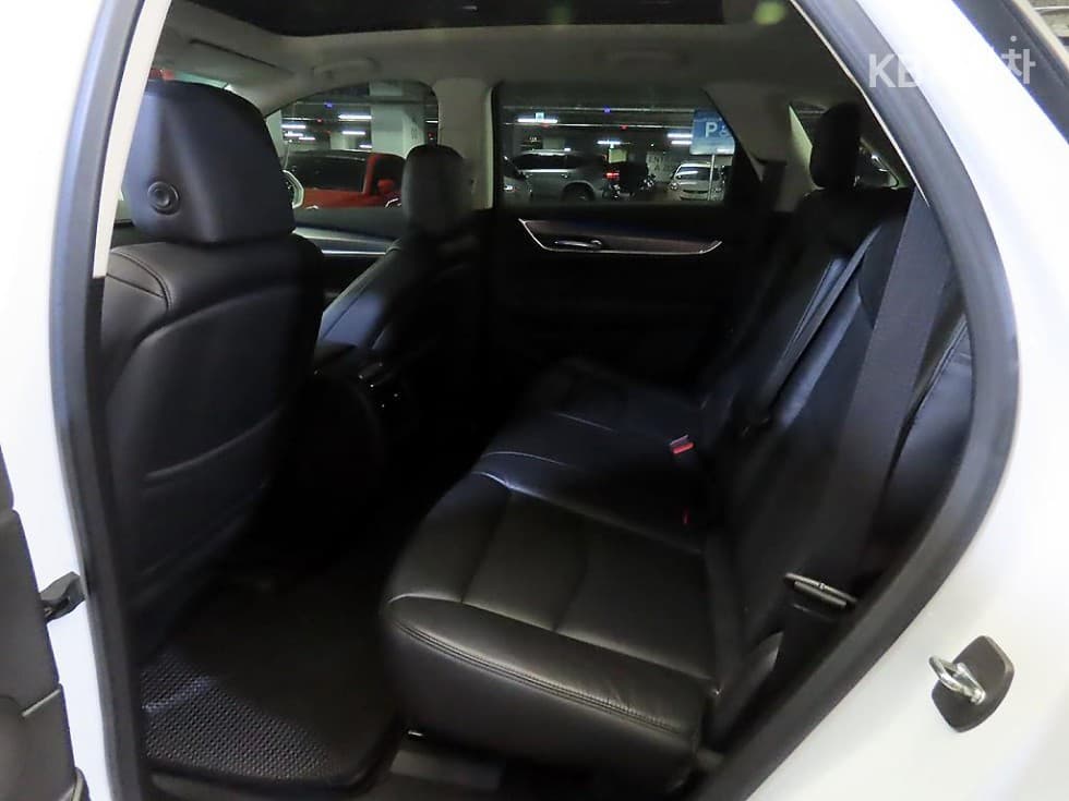 캐딜락 XT53.6 Premium Plus - 7