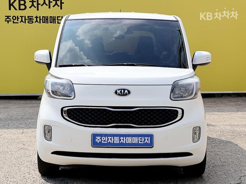 Kia Ray (van) 1.0 Gasoline Prestige - Image 1