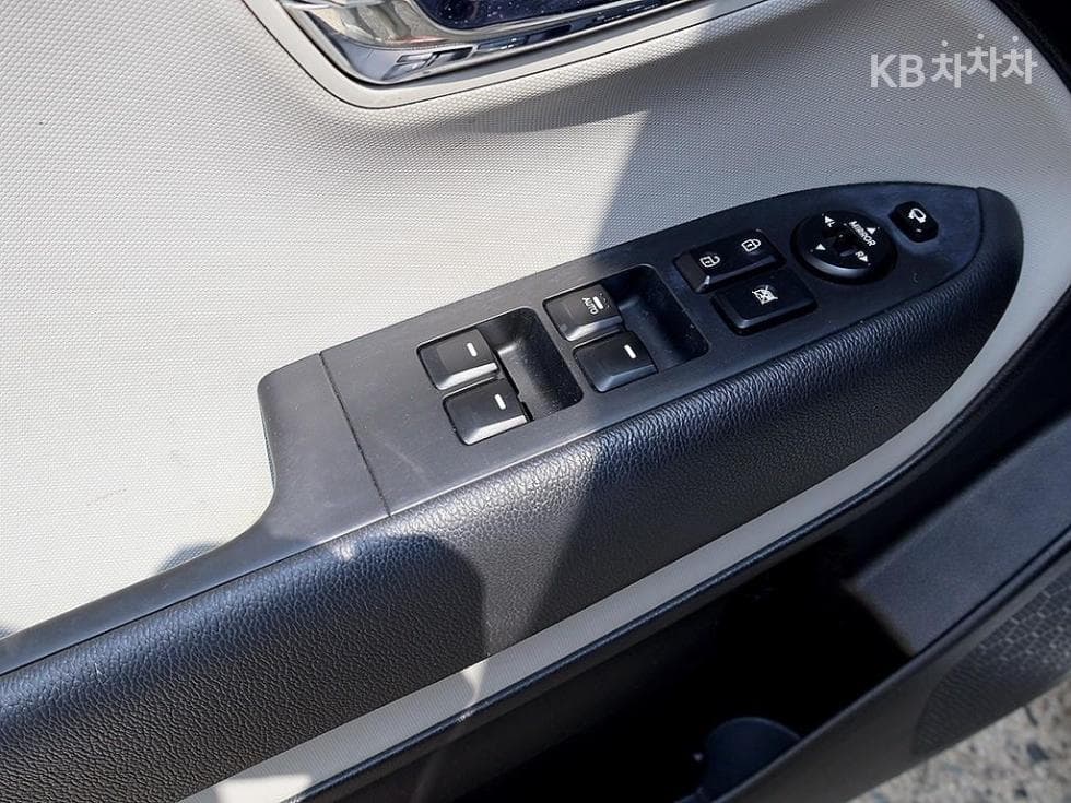 Kia Ray (van)1.0 Gasoline Prestige - 9