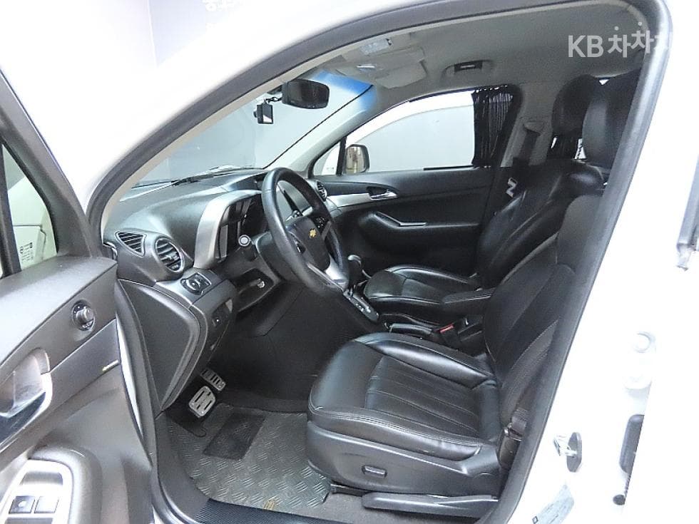 GM Korea Chevrolet OrlandoLTZ Premium - 10