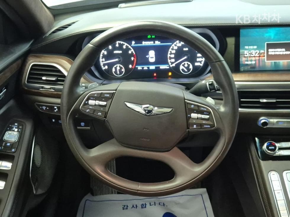Genesis G903.8 GDi AWD Prestige - 9