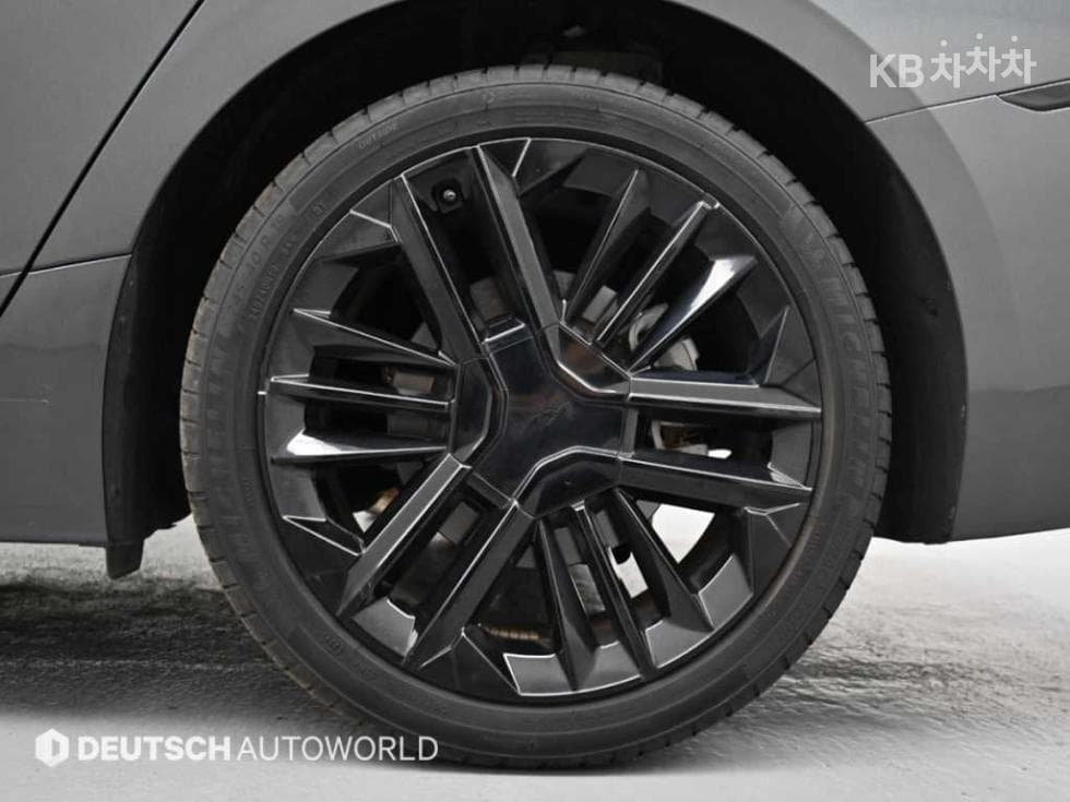 Kia The New (facelift) K8 Hybrid1.6 Turbo HEV 시그니쳐 - 5