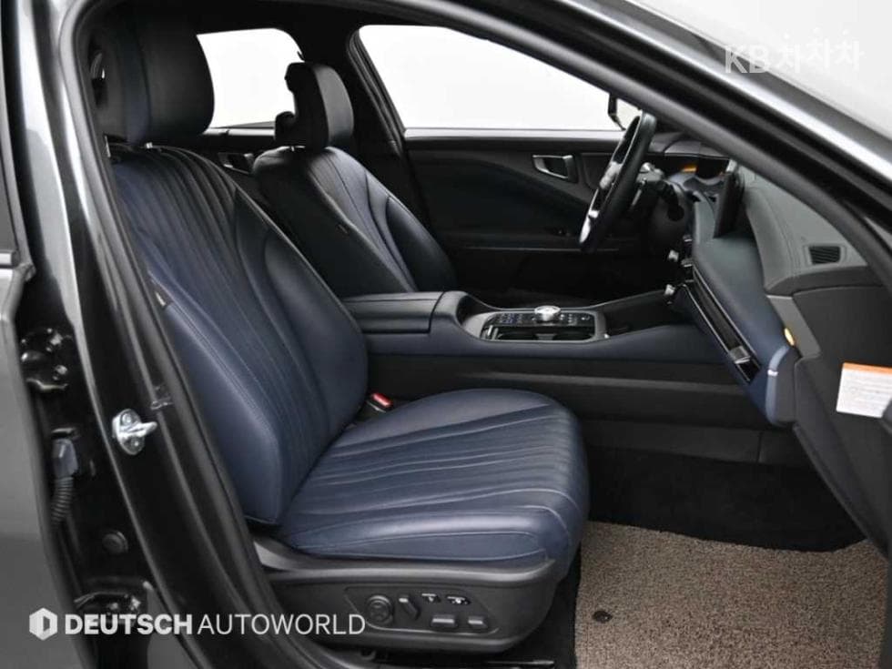 Kia The New (facelift) K8 Hybrid1.6 Turbo HEV 시그니쳐 - 10
