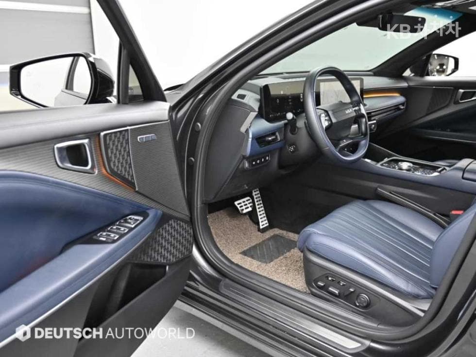 Kia The New (facelift) K8 Hybrid1.6 Turbo HEV 시그니쳐 - 11