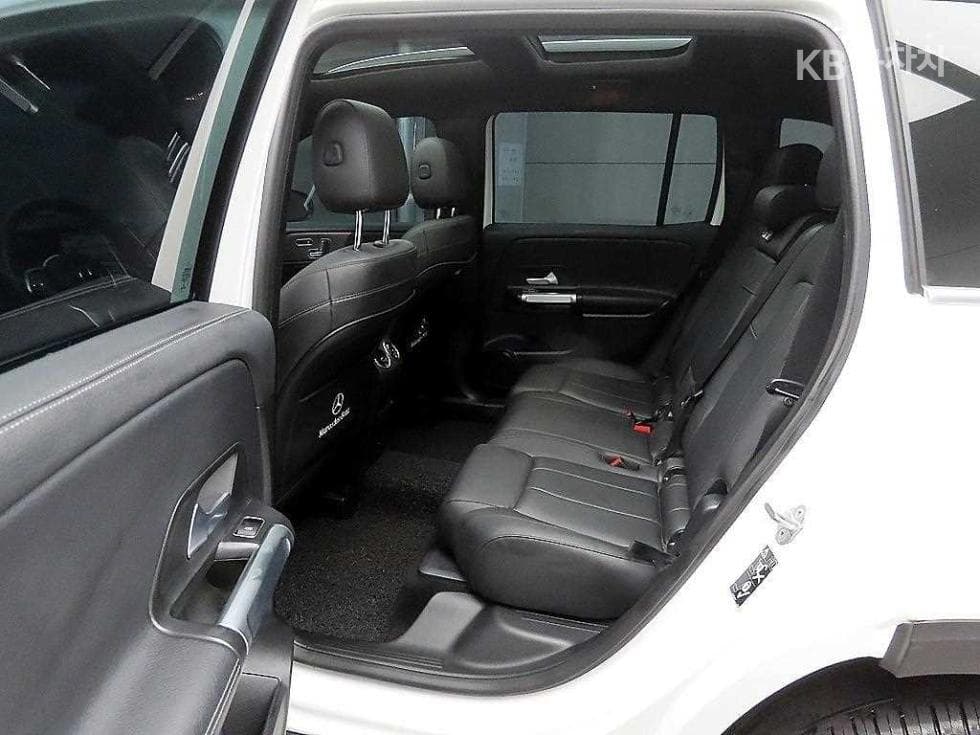 Mercedes-Benz GLB(X247)GLB 220 - 6