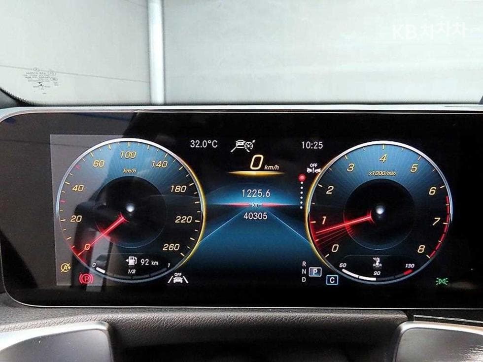 Mercedes-Benz GLB(X247)GLB 220 - 8