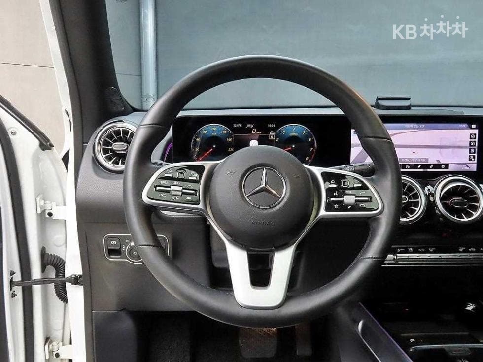 Mercedes-Benz GLB(X247)GLB 220 - 9