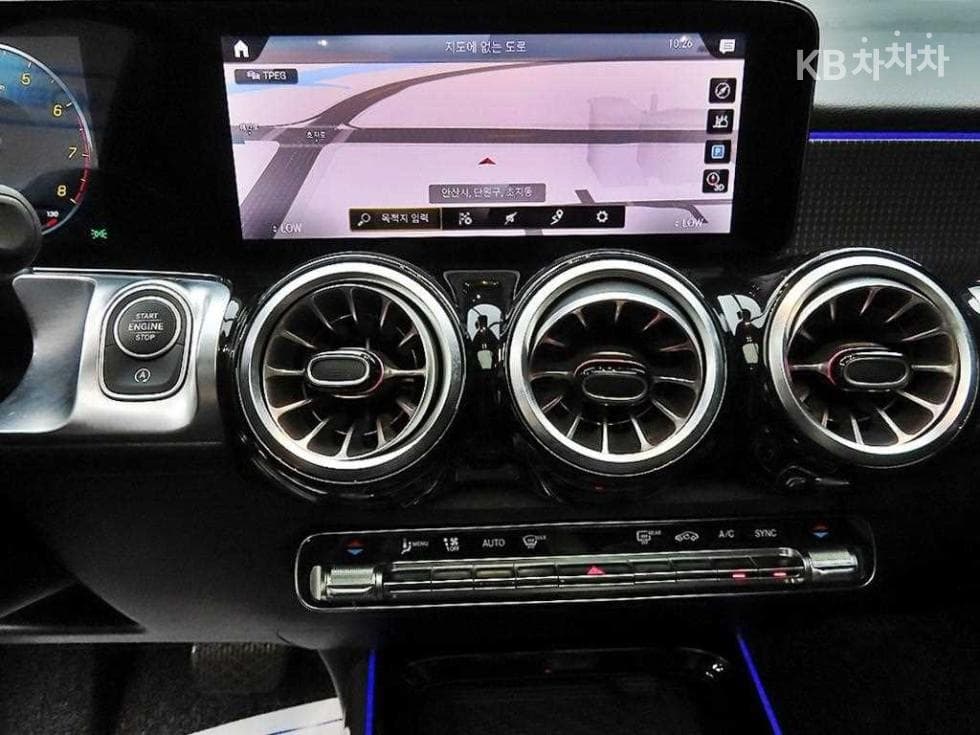 Mercedes-Benz GLB(X247)GLB 220 - 14