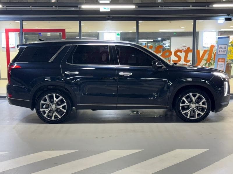 Hyundai Palisade2.2 Diesel 8-seater Prestige - 3
