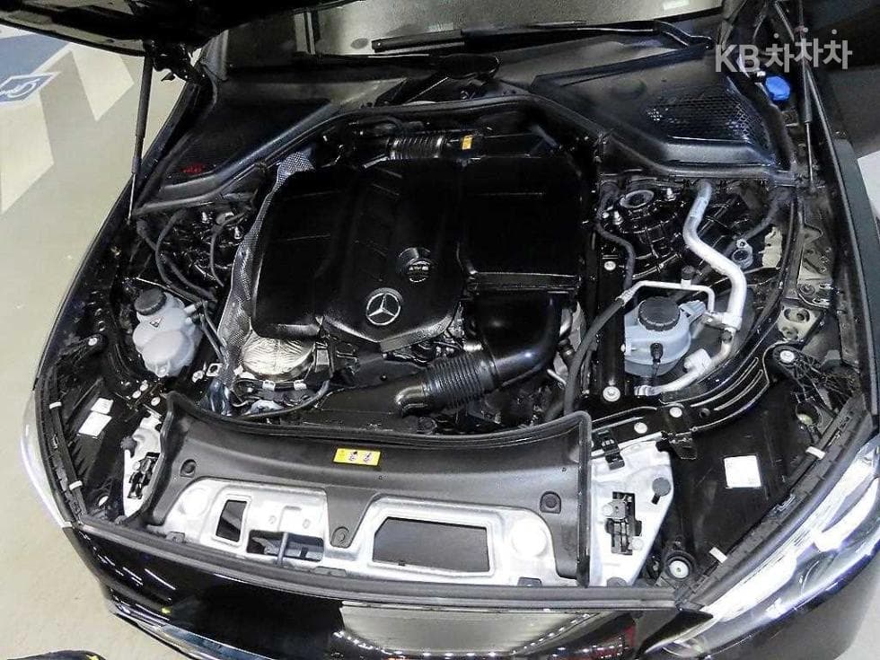 Mercedes-Benz E-클래스 (W214)E220d 4MATIC Exclusive - 19