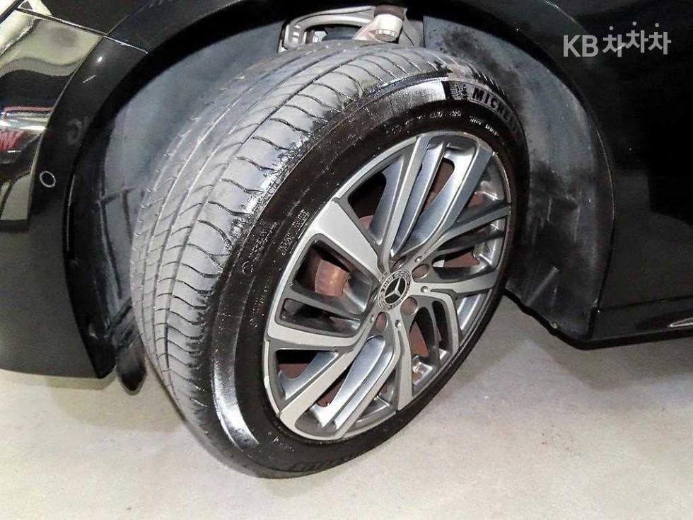 Mercedes-Benz E-클래스 (W214)E220d 4MATIC Exclusive - 20