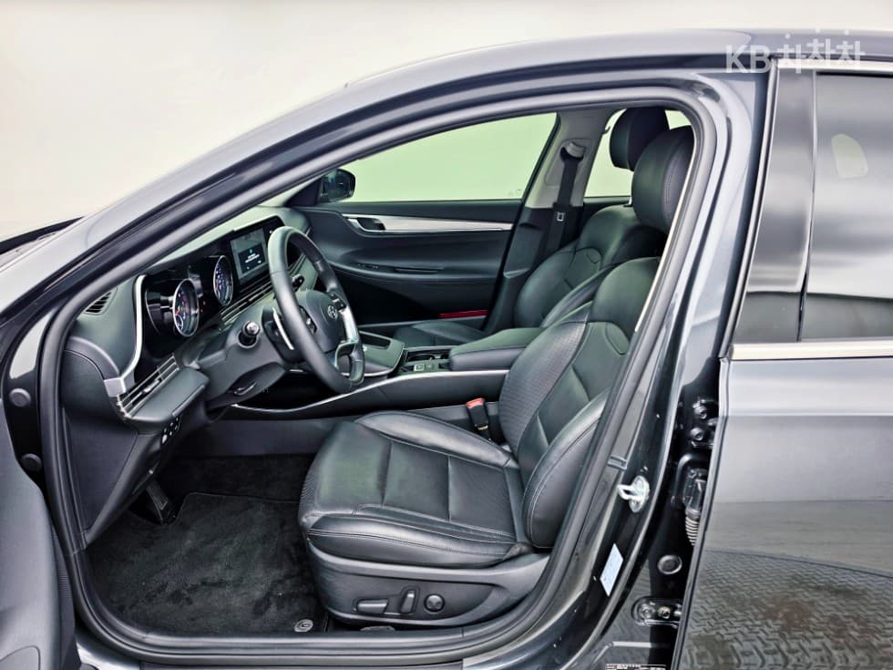 Hyundai The New (facelift) Grandeur (Azera)2.5 Premium - 5