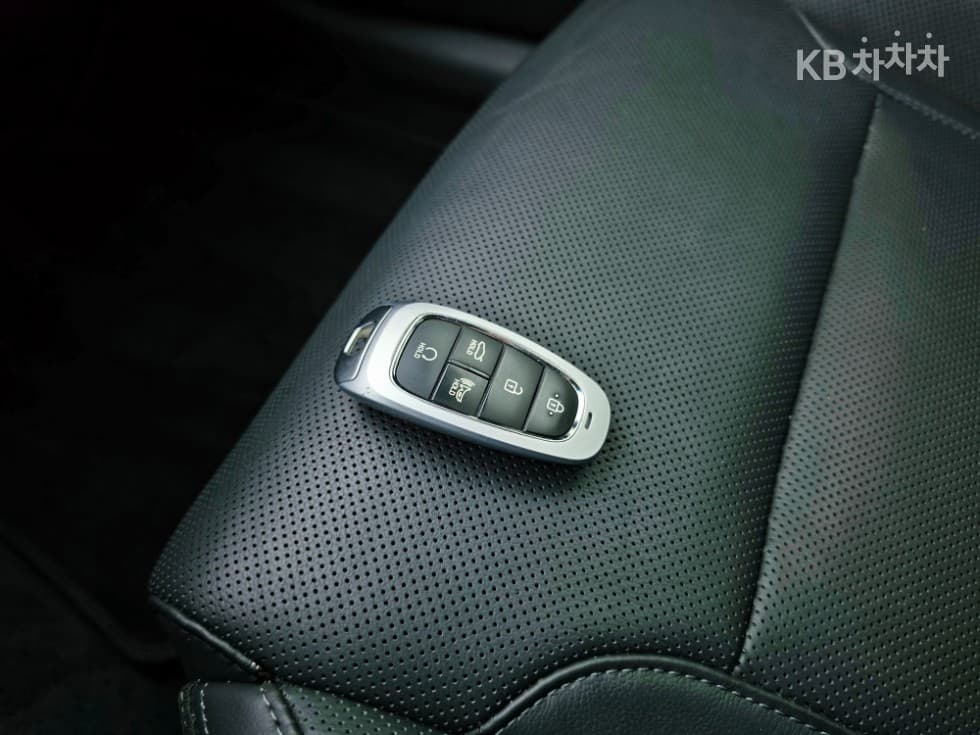 Hyundai The New (facelift) Grandeur (Azera)2.5 Premium - 18