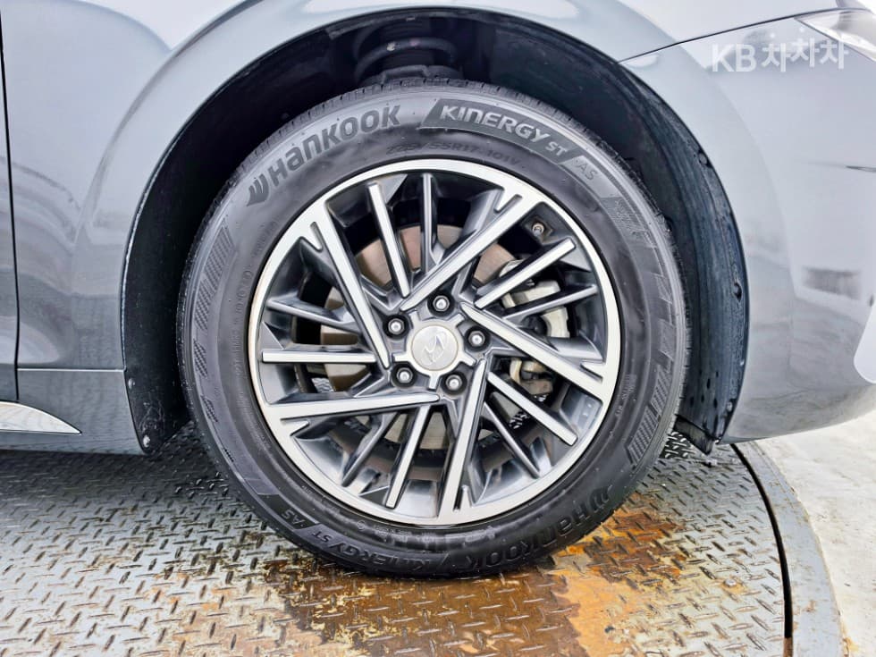 Hyundai The New (facelift) Grandeur (Azera)2.5 Premium - 23