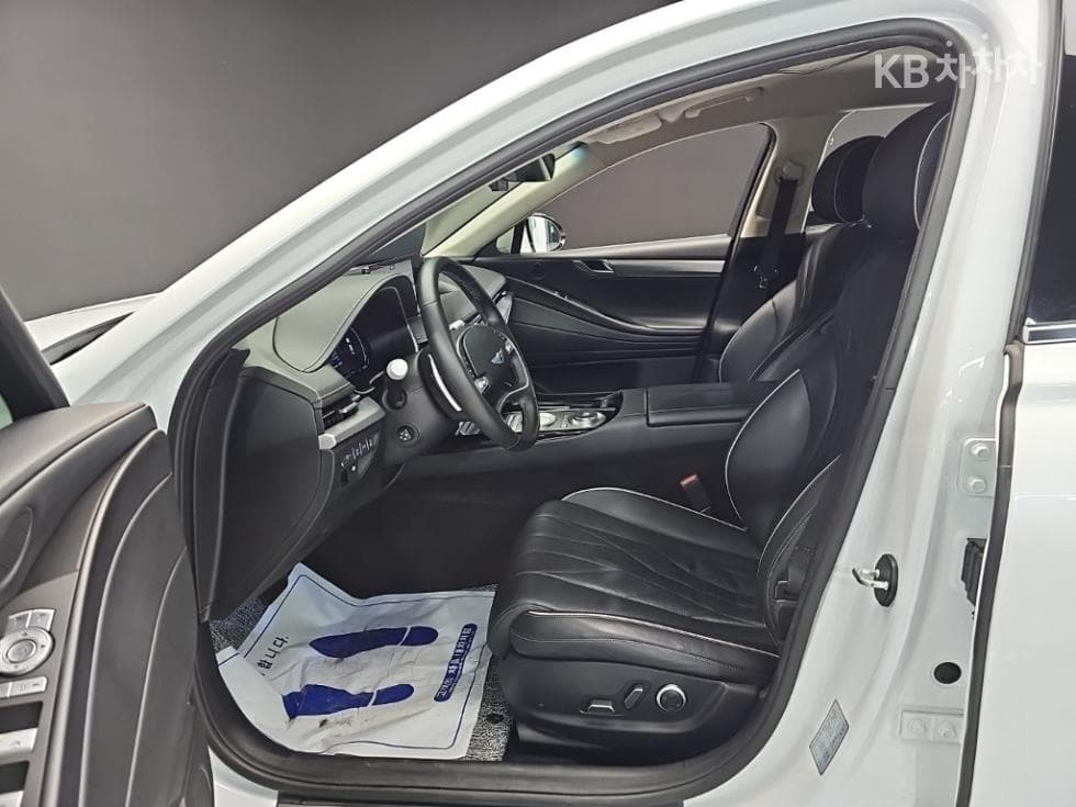 Genesis G80(RG3)2.2 VGT AWD - 11