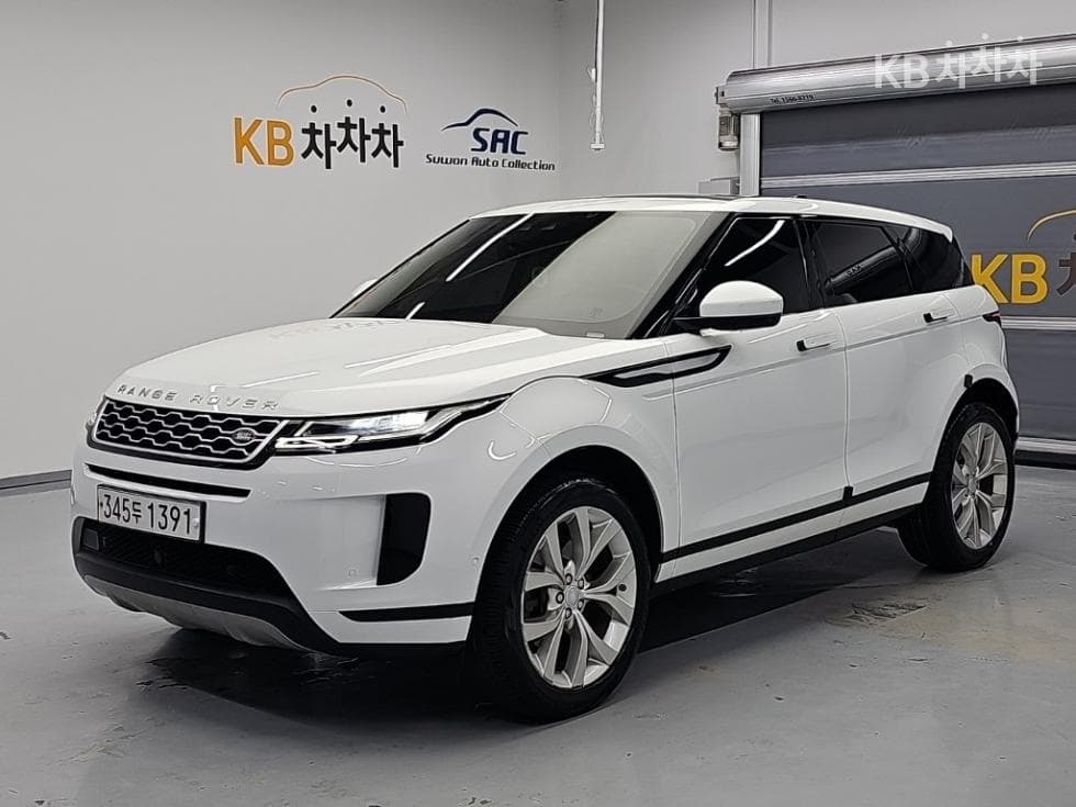 Land Rover New Range Rover Evoque 2.0 D180 SE - Image 1