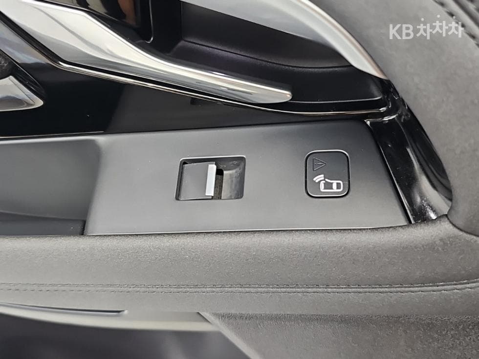 Land Rover New Range Rover Evoque2.0 D180 SE - 14