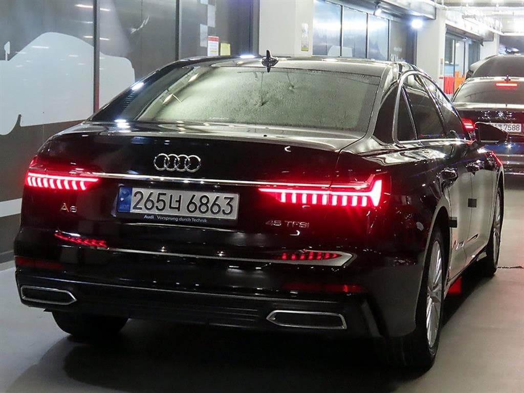 Ауди A6(C8)45 TFSI Premium - 4