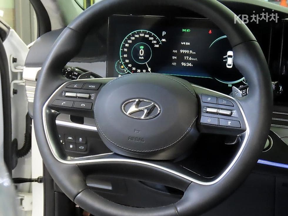 Hyundai The New (facelift) Grandeur (Azera) Hybrid2.4 Exclusive - 8