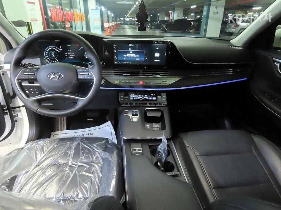 Hyundai The New (facelift) Grandeur (Azera) Hybrid2.4 Exclusive - 10