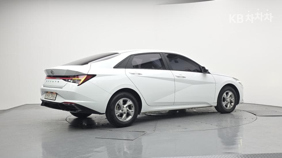 Hyundai All New Avante (Elantra)(CN7)1.6 Gasoline Smart - 2