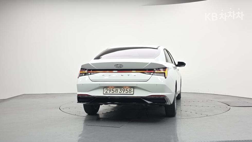 Hyundai All New Avante (Elantra)(CN7)1.6 Gasoline Smart - 4