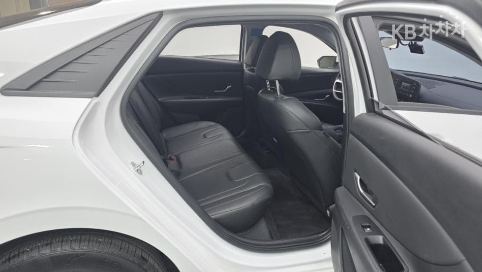 Hyundai All New Avante (Elantra)(CN7)1.6 Gasoline Smart - 13