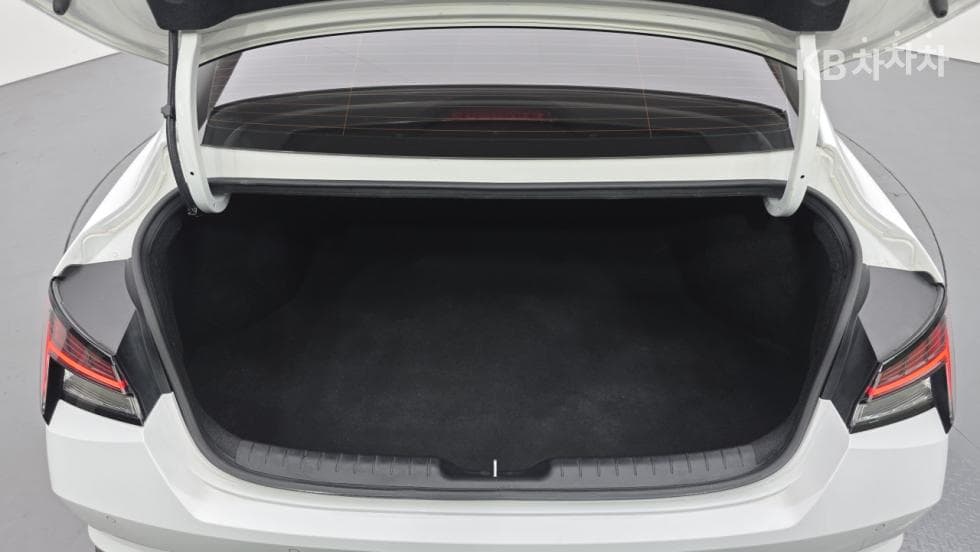 Hyundai All New Avante (Elantra)(CN7)1.6 Gasoline Smart - 17