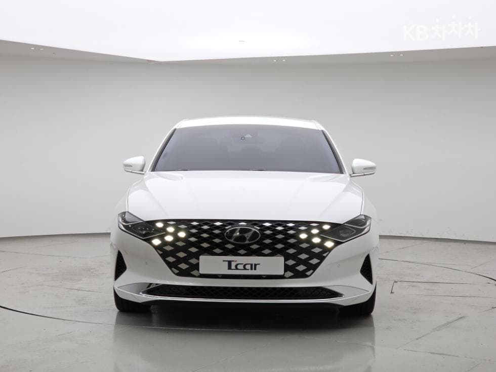 Hyundai The New (facelift) Grandeur (Azera)2.5 Premium 초이스 - 2