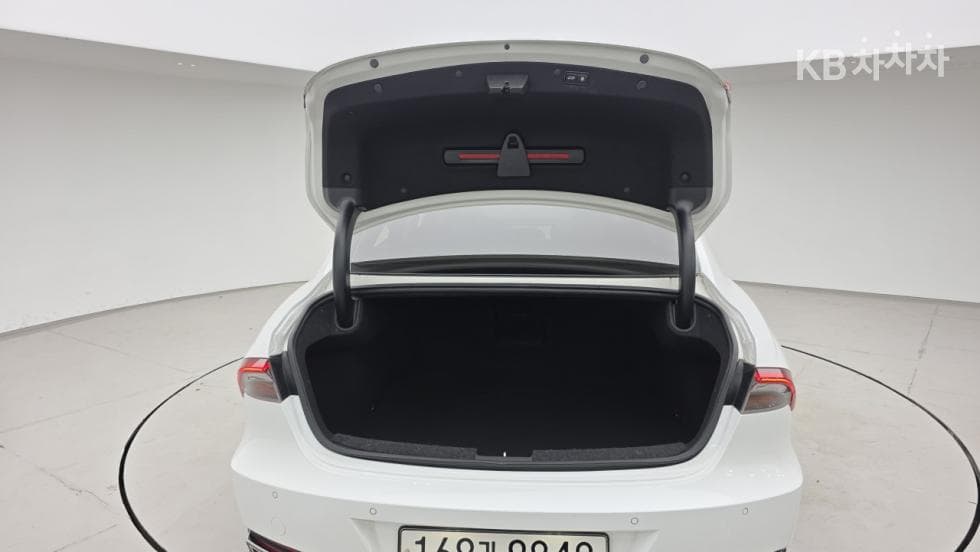 Hyundai The New (facelift) Grandeur (Azera)2.5 Premium 초이스 - 20