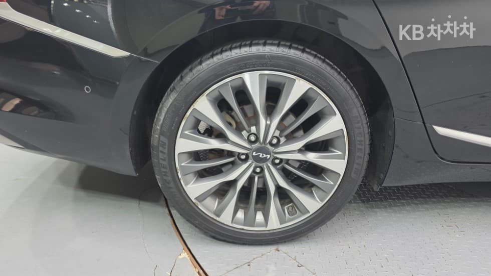 Kia K82.5L gasoline Noblesse - 12