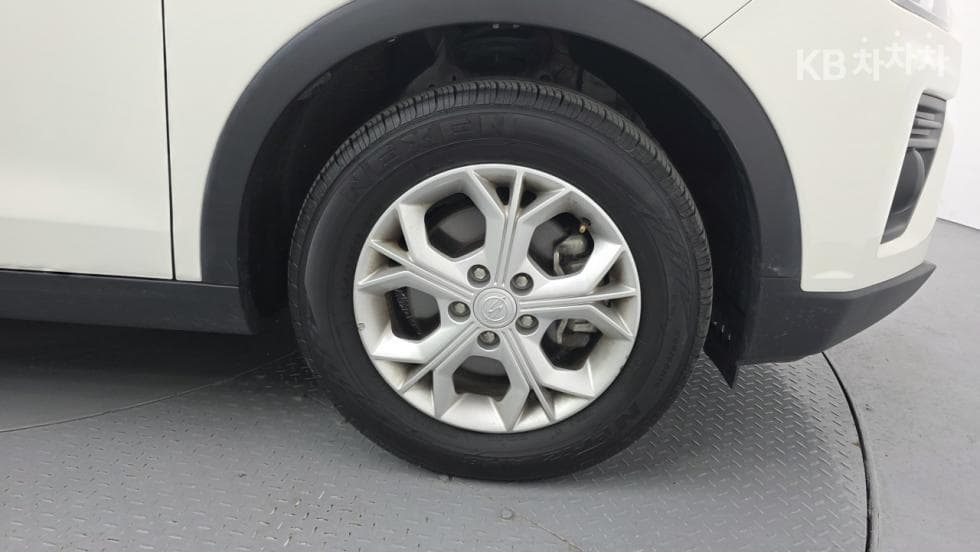 KG Mobility Very New (facelift/refresh; particularly for Tivoli) TivoliGasoline V1 2WD Standard - 7