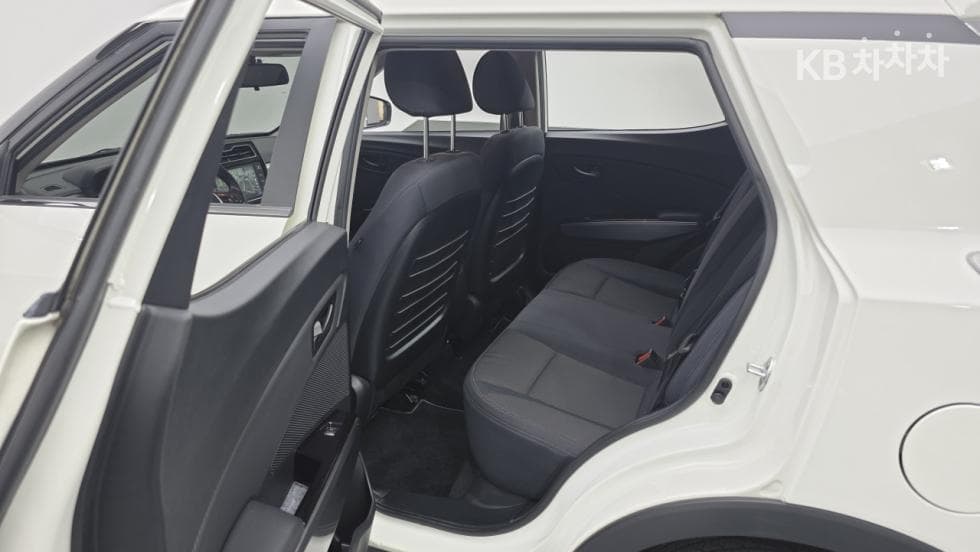 KG Mobility Very New (facelift/refresh; particularly for Tivoli) TivoliGasoline V1 2WD Standard - 16