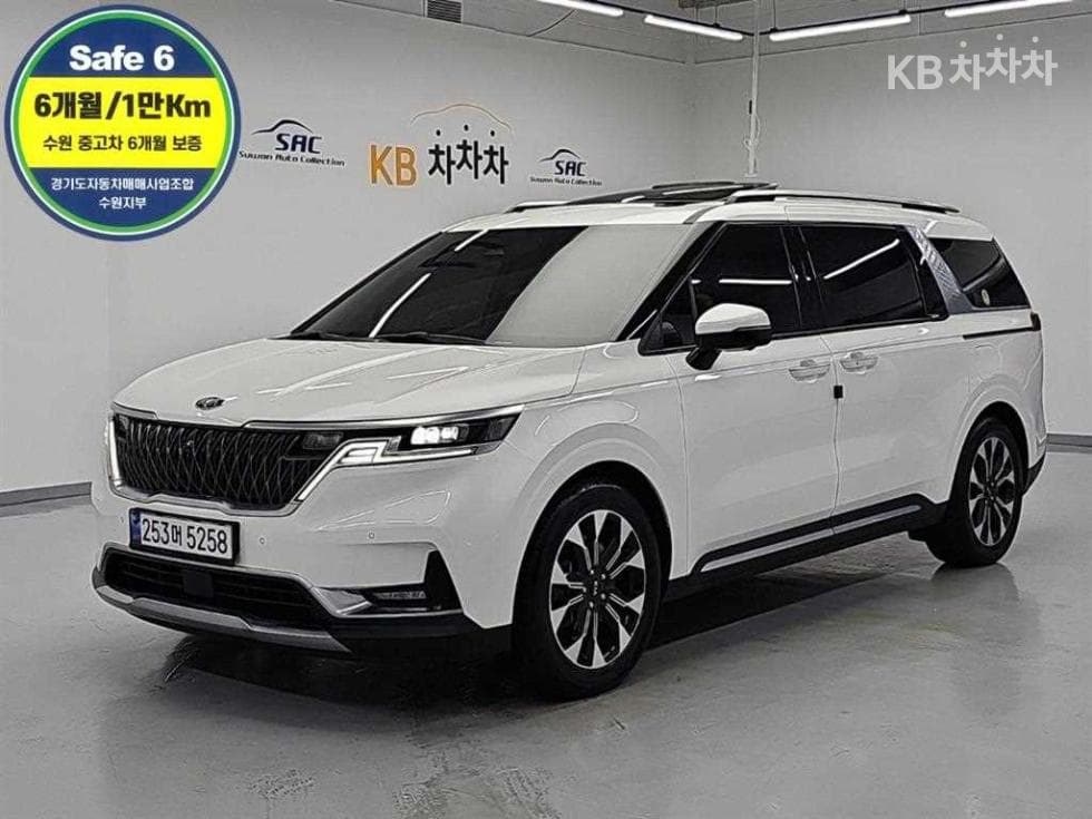 Kia Carnival 4th generationD2.2 9-seater Signature - 2