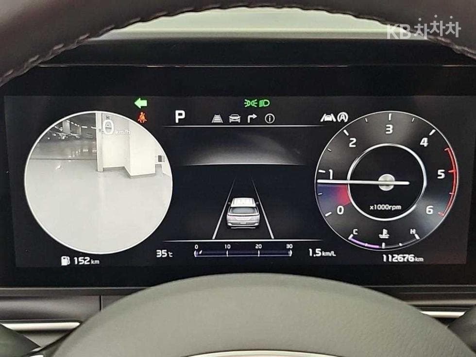 Kia Carnival 4th generationD2.2 9-seater Signature - 7