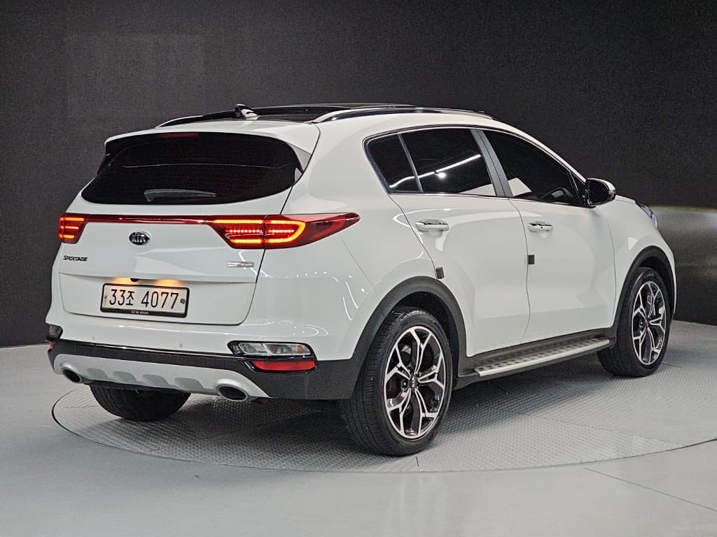 Киа Sportage 더 볼드2.0 Дизел 2WD Местен텔리전트 - 4