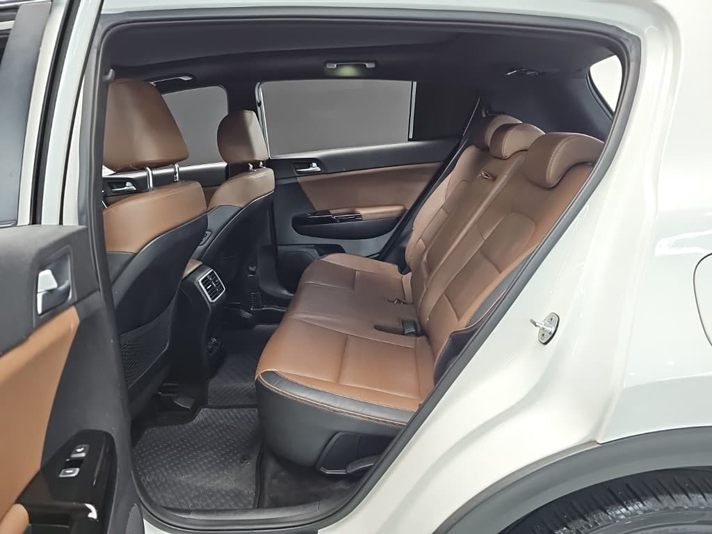 Киа Sportage 더 볼드2.0 Дизел 2WD Местен텔리전트 - 12