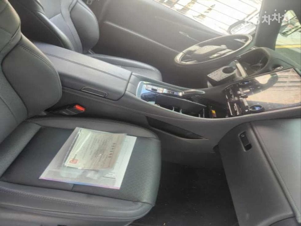 Toyota ALPHARD(AH30)2.5 HEV AWD Стандартен - 6