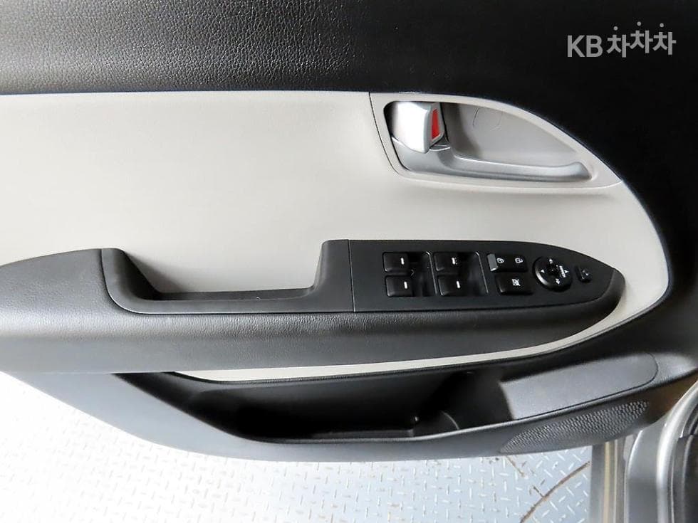 Kia The New (facelift) Kia Ray (van) Van1.0 Gasoline Van 2-seater Prestige - 11