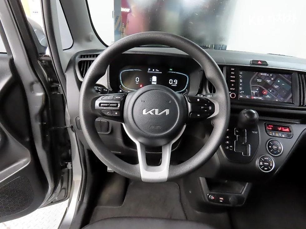 Kia The New (facelift) Kia Ray (van)1.0 Gasoline Standard - 9
