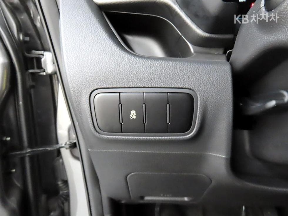 Kia The New (facelift) Kia Ray (van)1.0 Gasoline Standard - 12