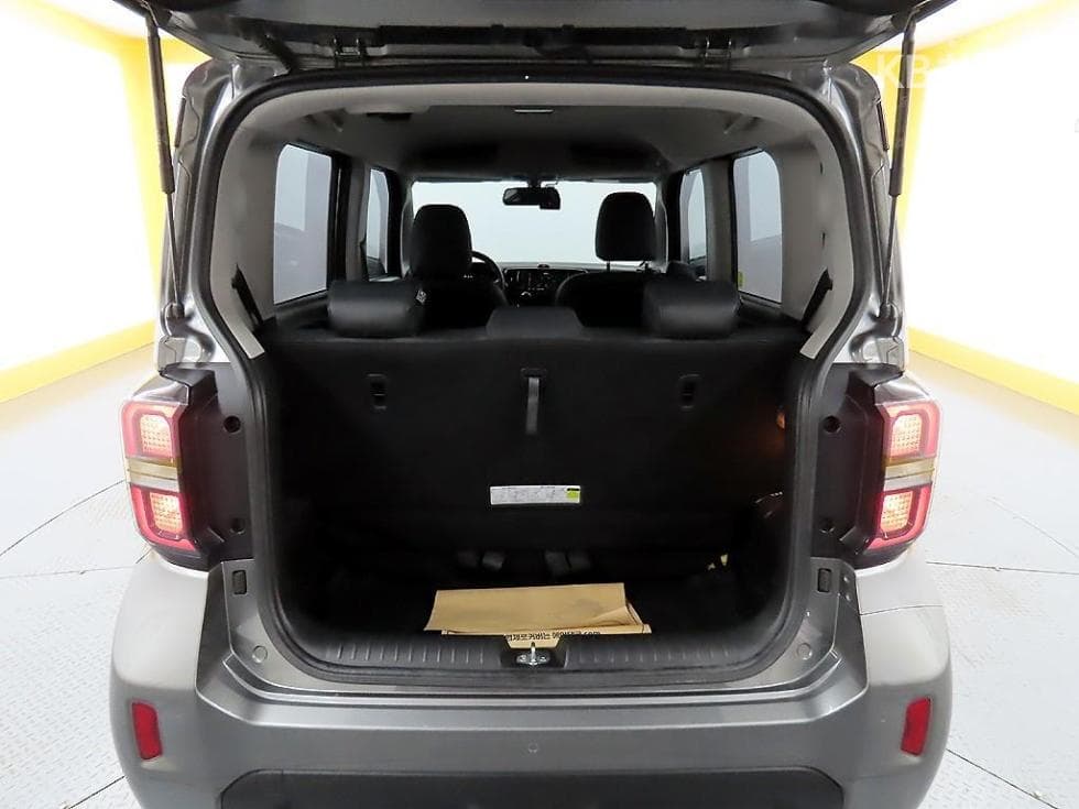 Kia The New (facelift) Kia Ray (van)1.0 Gasoline Standard - 18